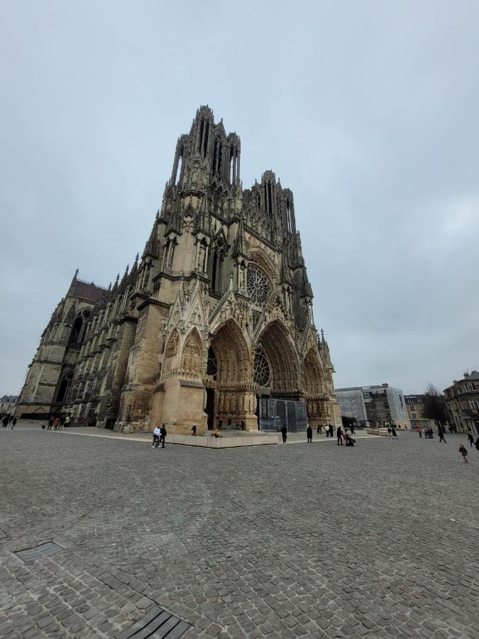 Apartament Le Champagnoles Reims Zewnętrze zdjęcie