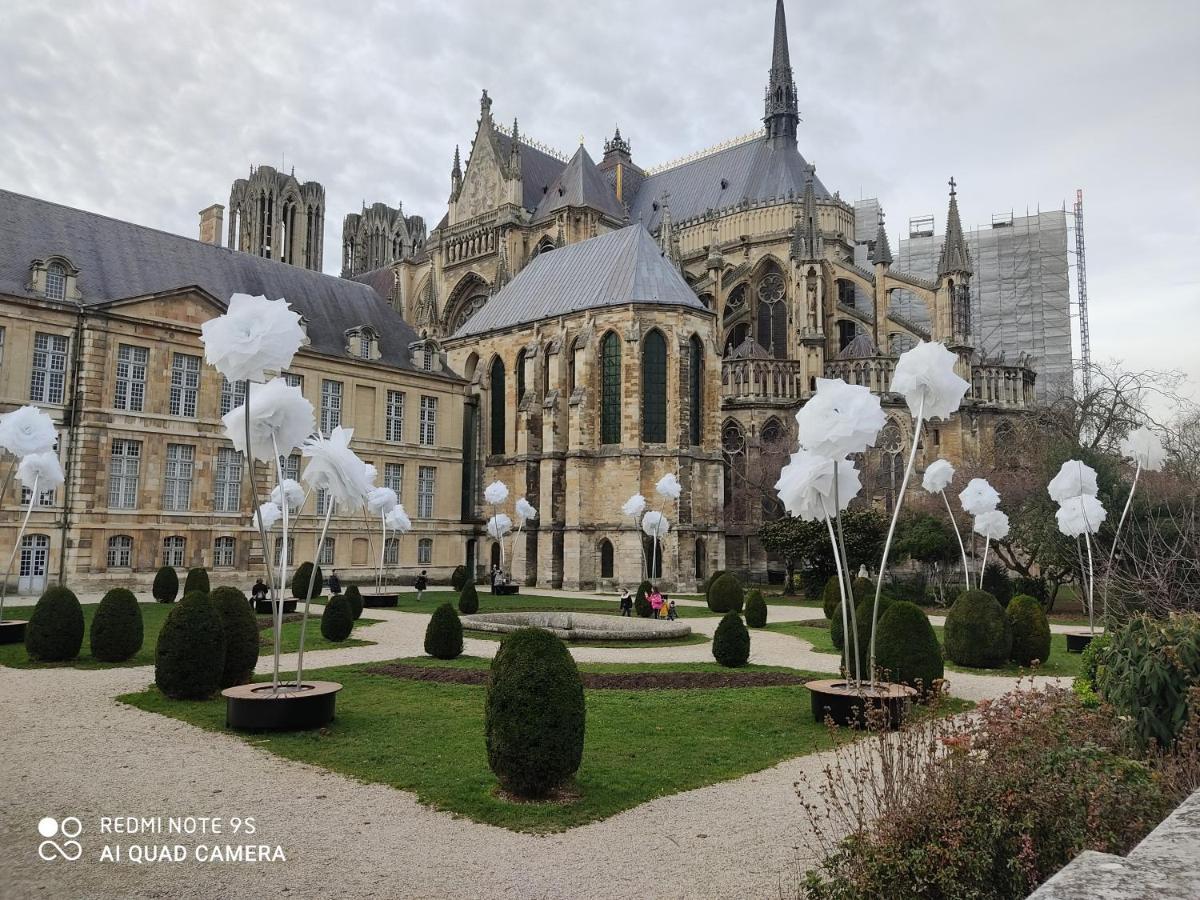Apartament Le Champagnoles Reims Zewnętrze zdjęcie