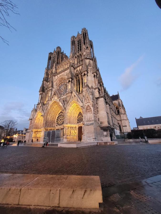 Apartament Le Champagnoles Reims Zewnętrze zdjęcie