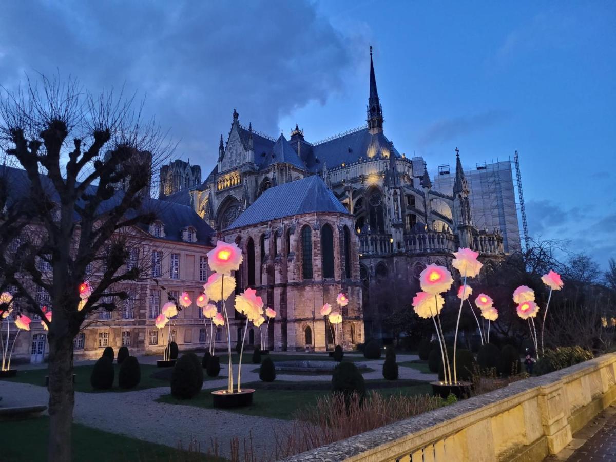 Apartament Le Champagnoles Reims Zewnętrze zdjęcie